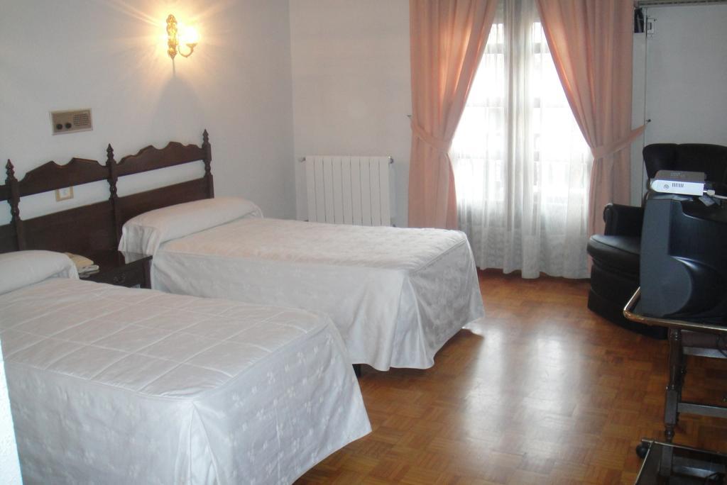 Hotel Orense Бенавенте Номер фото
